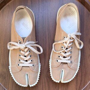 Maison Margiela Tabi Sneakers - Tan